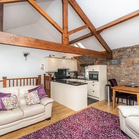 Bridge Mews קזיק